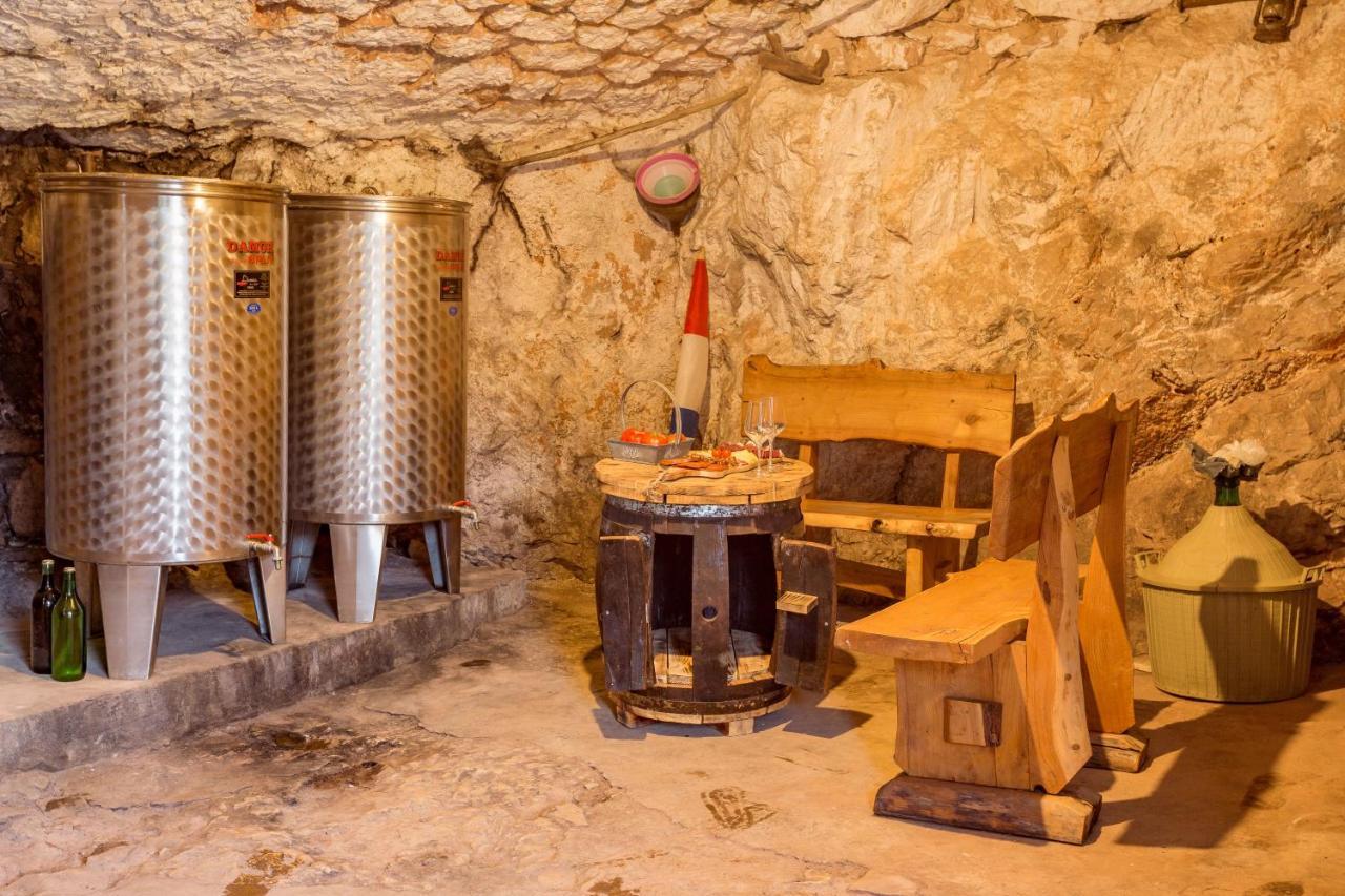 Villa Stone Valcer Slivno (Split-Dalmatia)