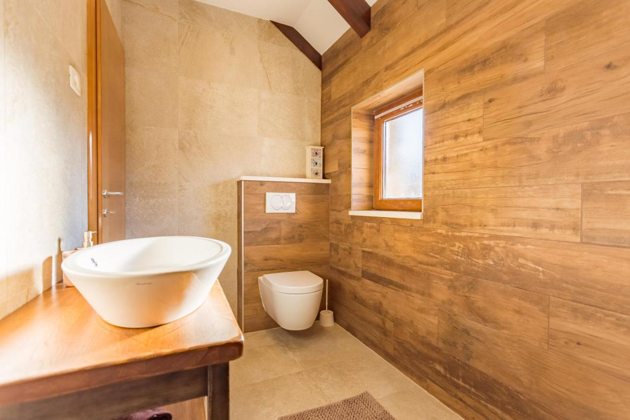 Stone Valcer Villa Slivno (Split-Dalmatia)