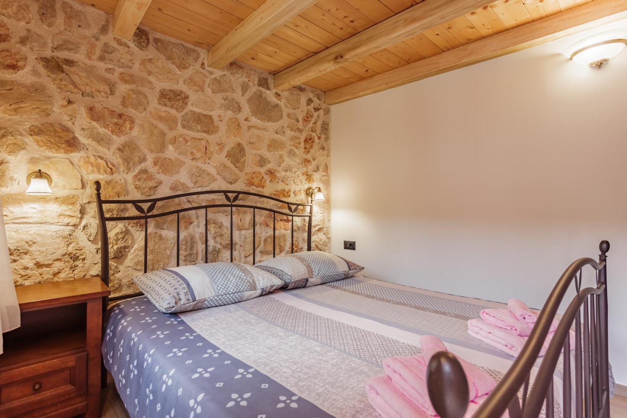 Villa Stone Valcer Slivno (Split-Dalmatia)